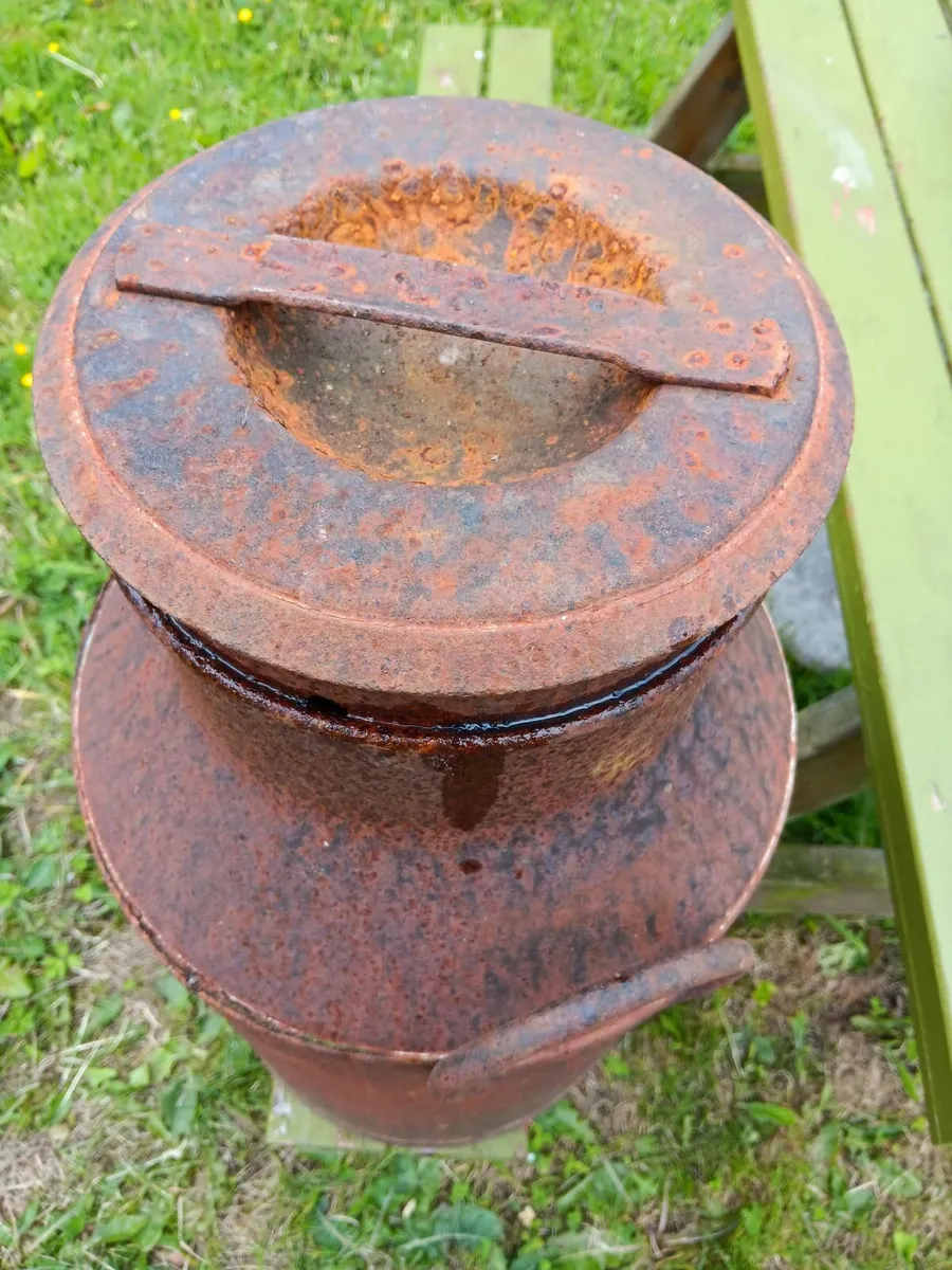 Vintage milk churn - Image 2