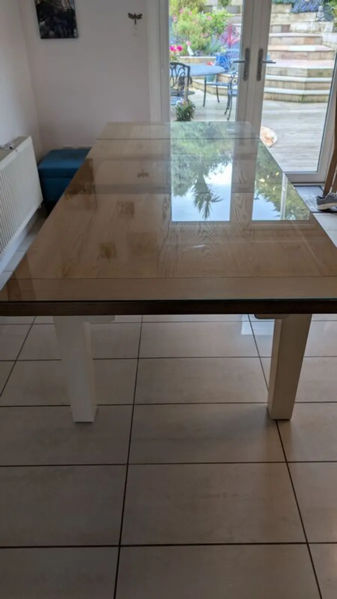Strawbridge Butterfly Extending Table - Image 3