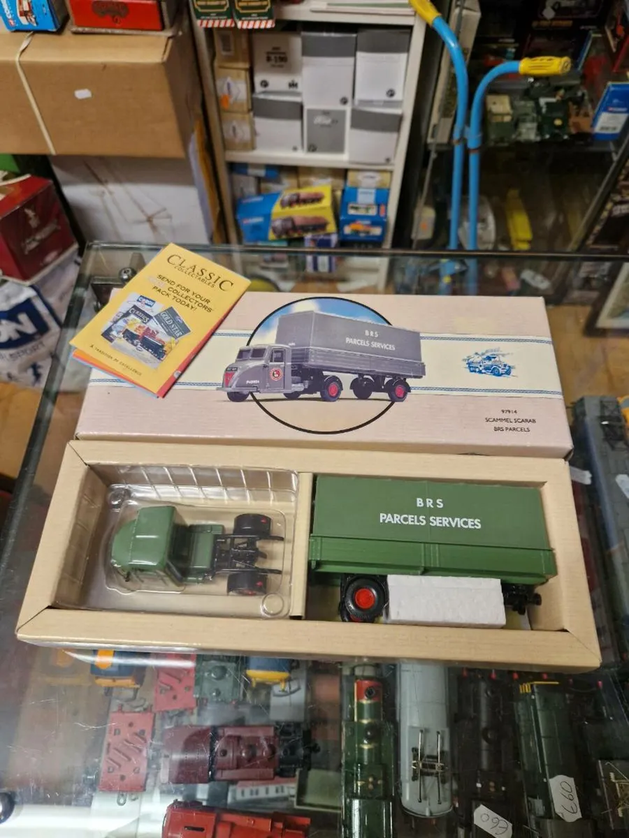 Corgi Parcels Truck 1.50 - Image 1