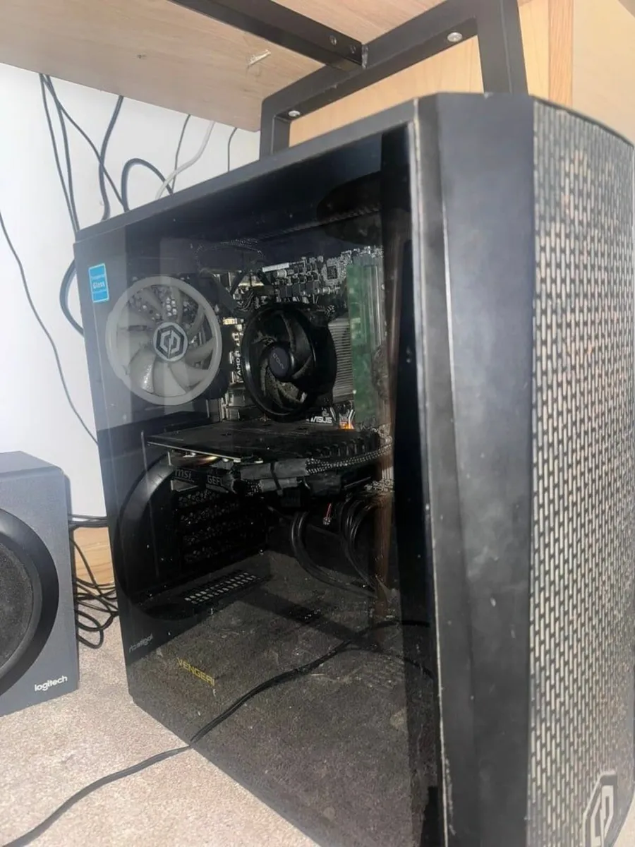 Gaming computer - Image 3