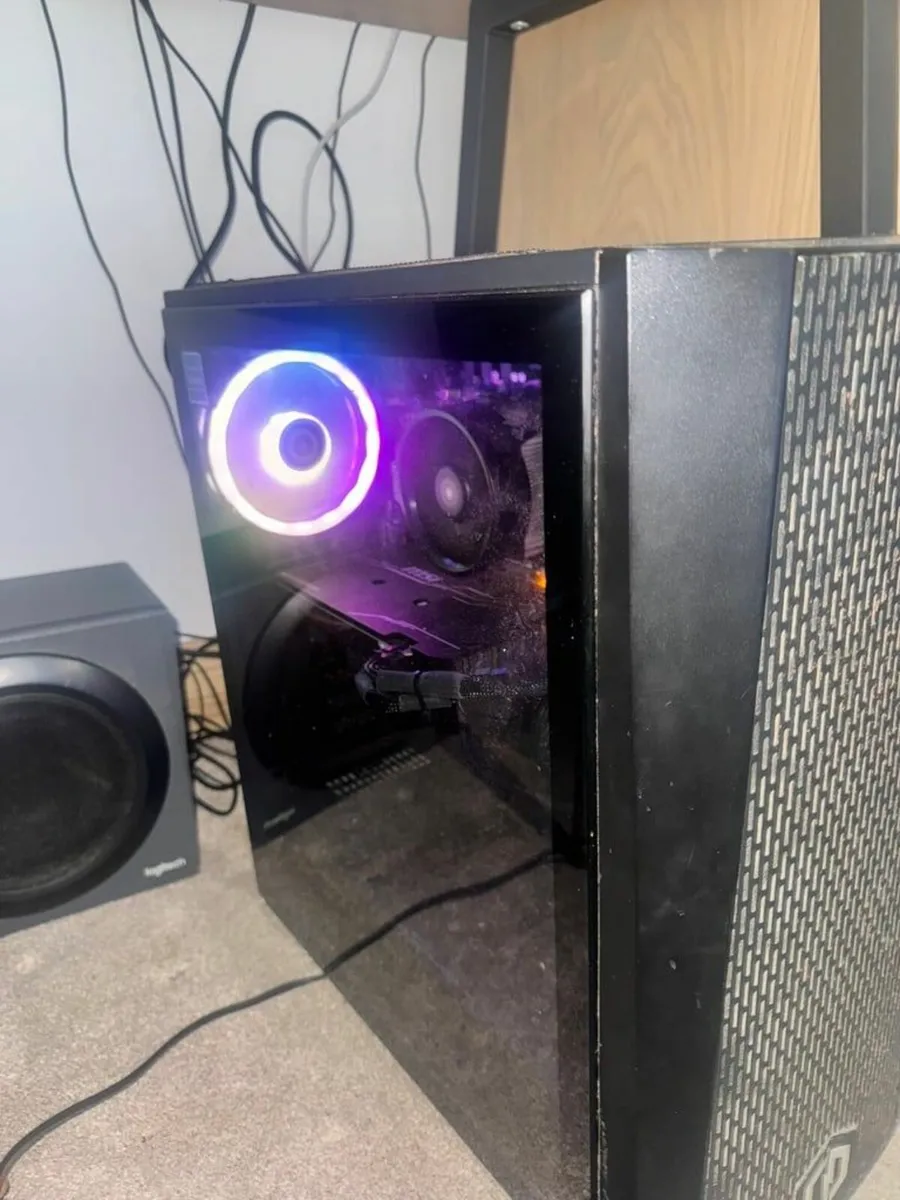 Gaming computer - Image 1