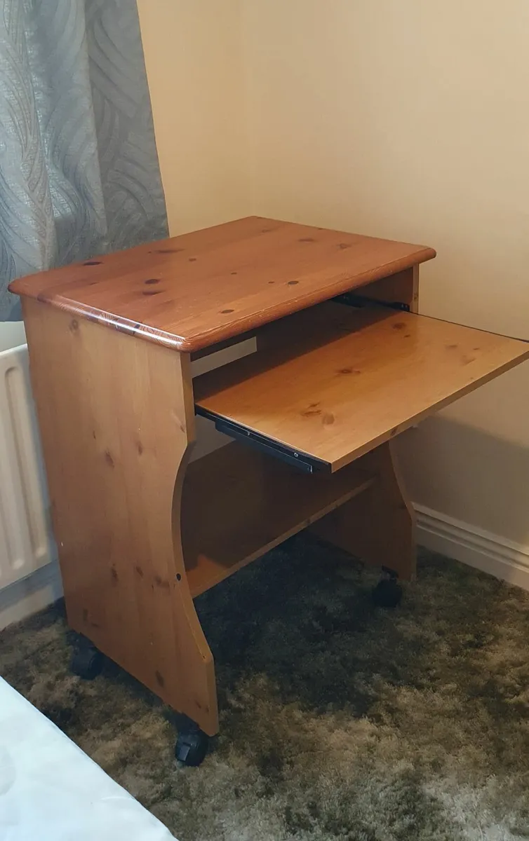 Desk - Image 1