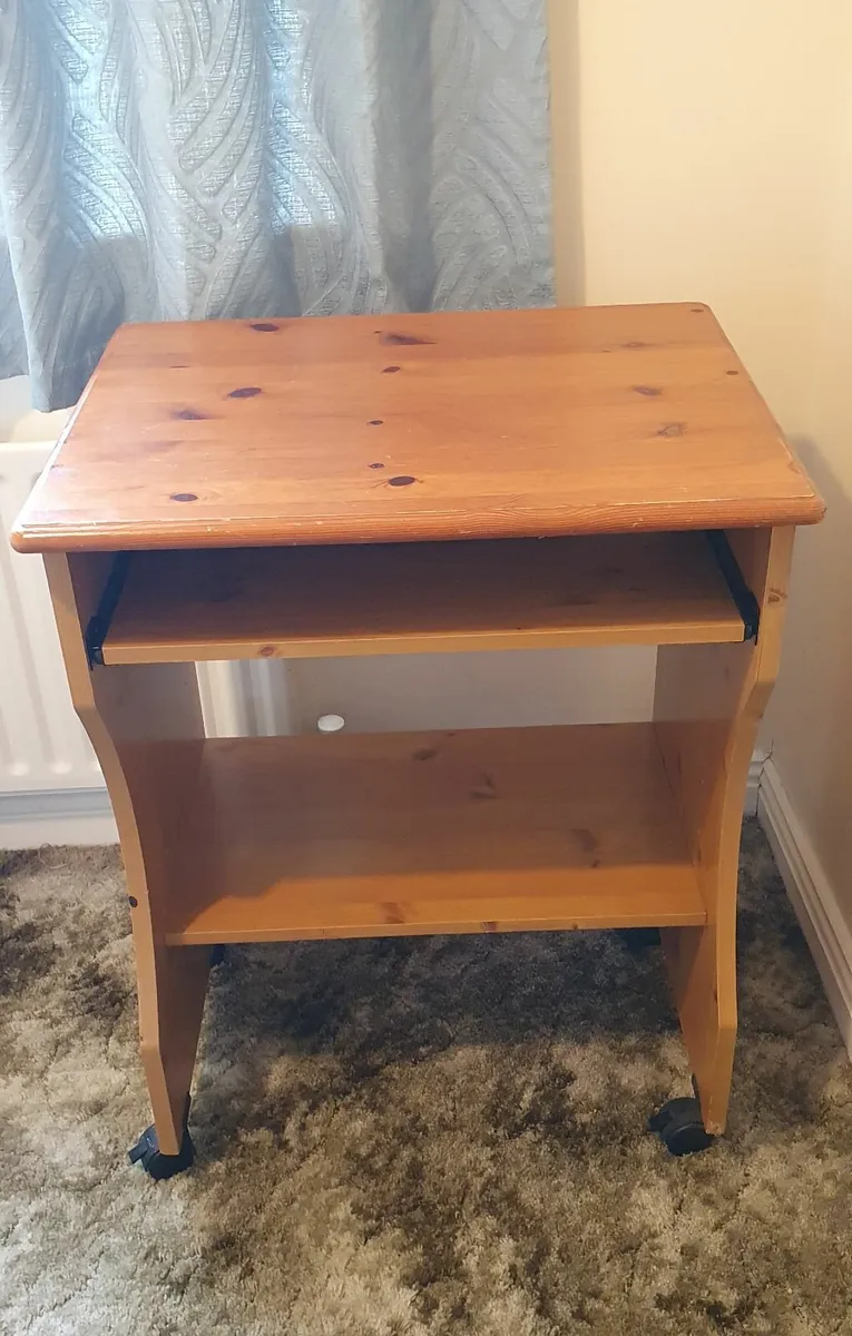 Desk - Image 2