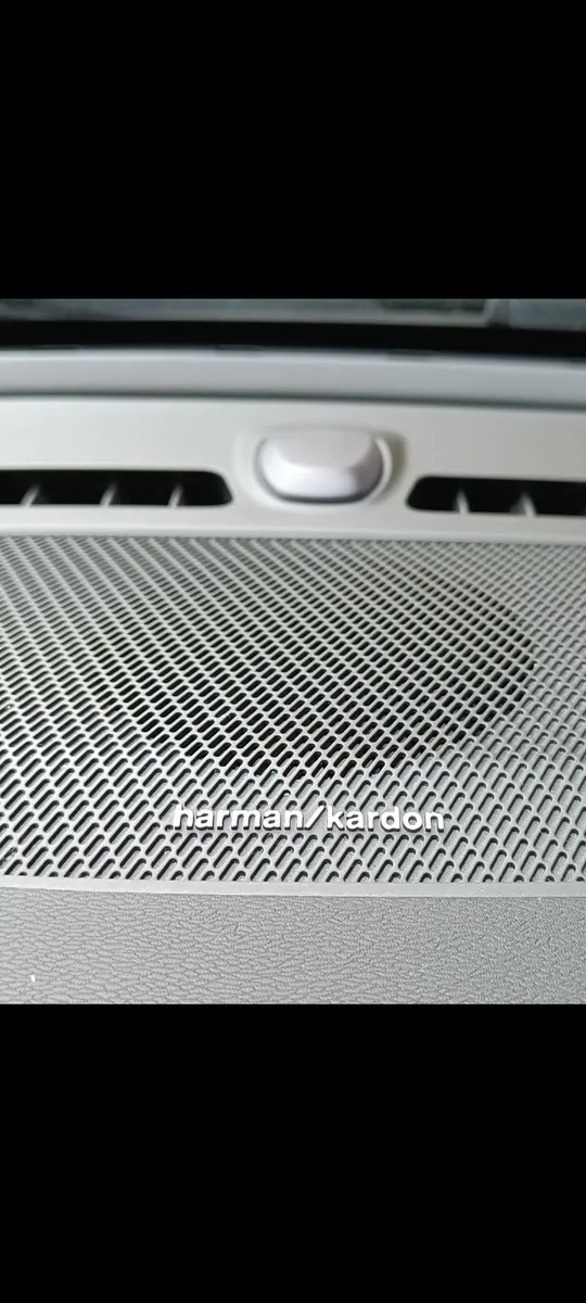 Volvo XC40 2022 - Image 2