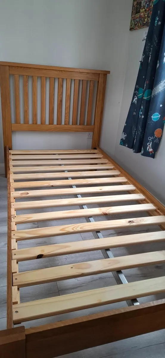 Single (3ft) oak bed frame and mattress - Image 2