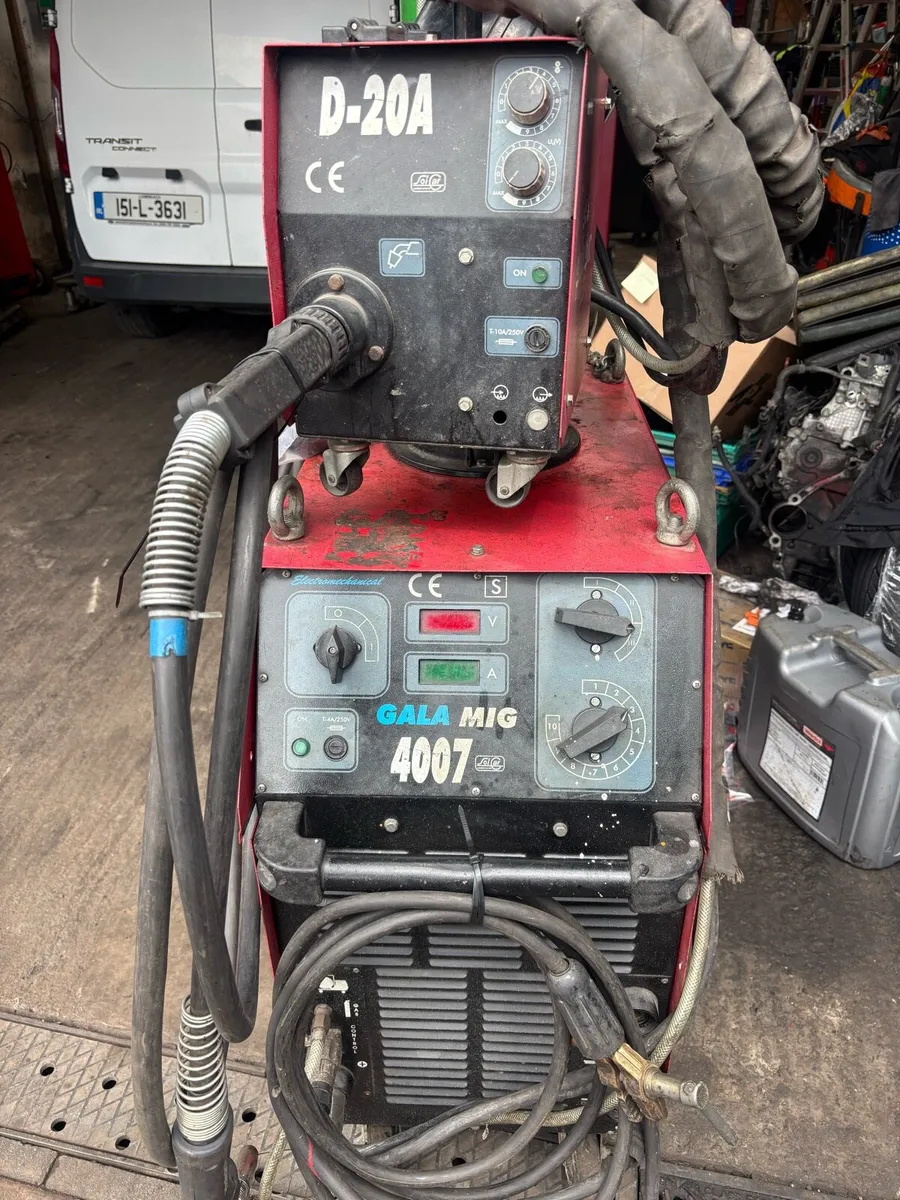 GalaGar Welding Machine - Image 1