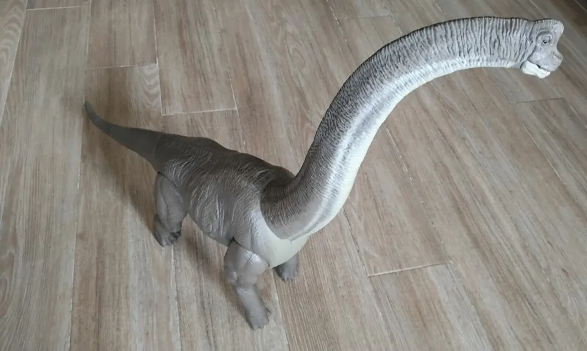 Mattel Jurassic World Colossal Brachiosaurus - Image 1