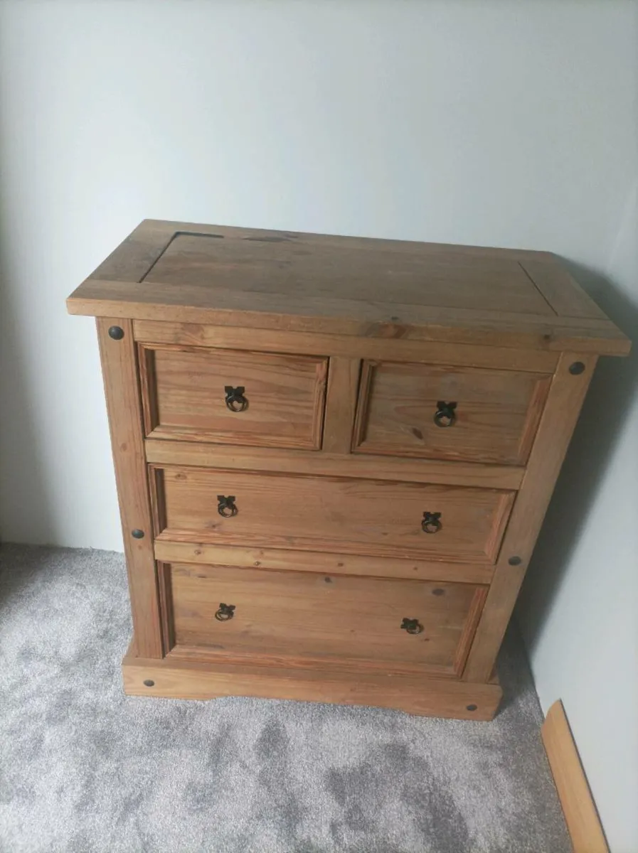 Wardrobe and chest of drawers - Image 3