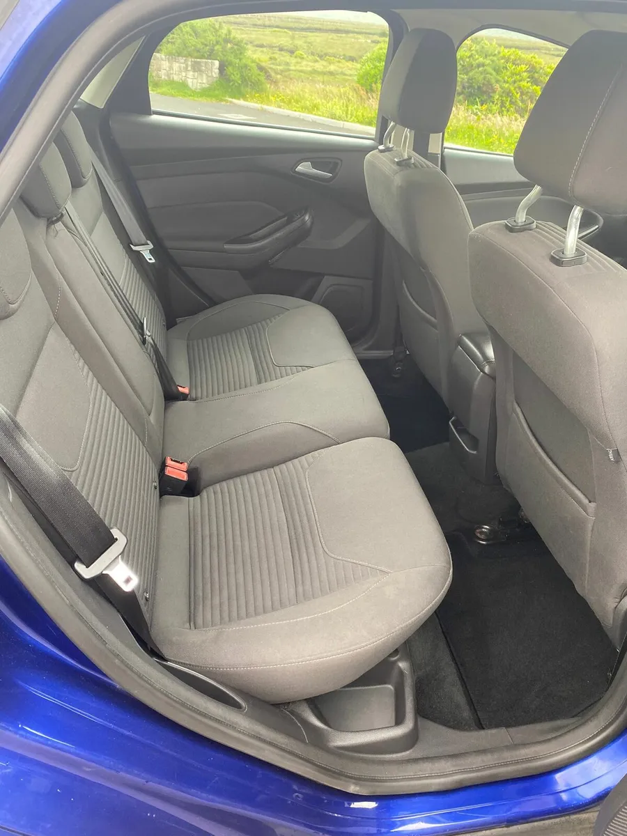 Ford Focus - Image 4