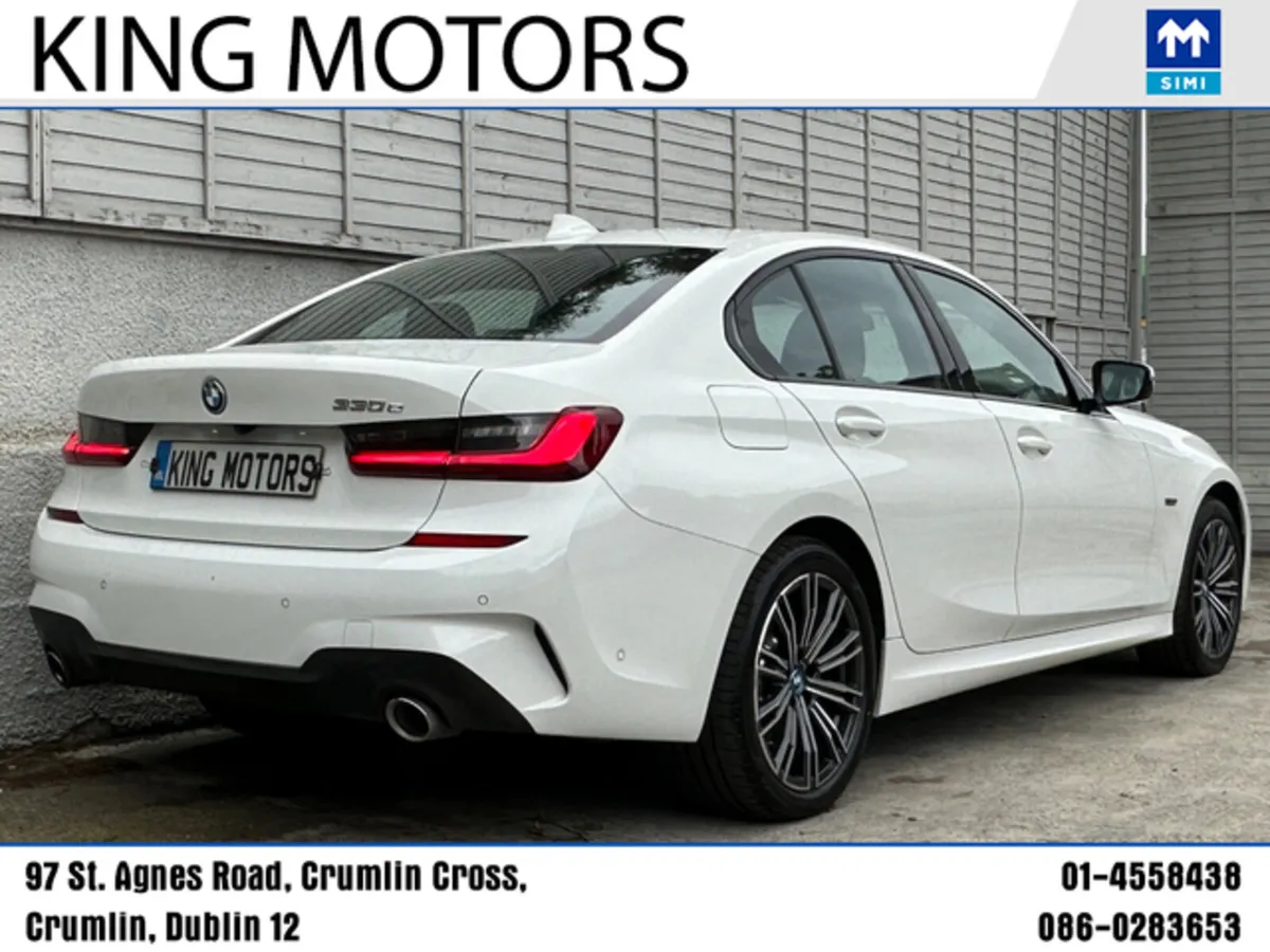 BMW 3-Series 2022 / 330 e M SPORT AUTO PHEV - Image 3