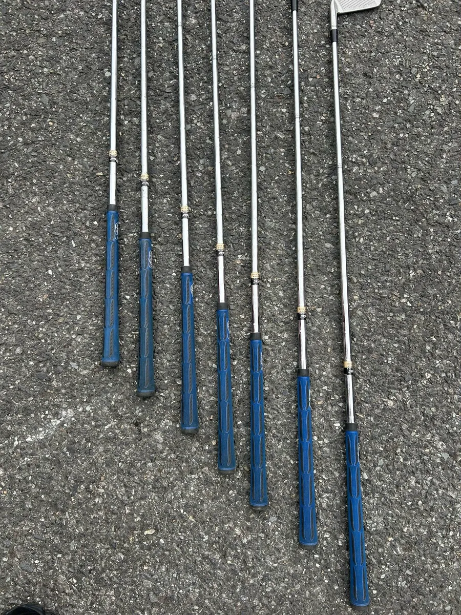 Titleist 755 irons - Image 3