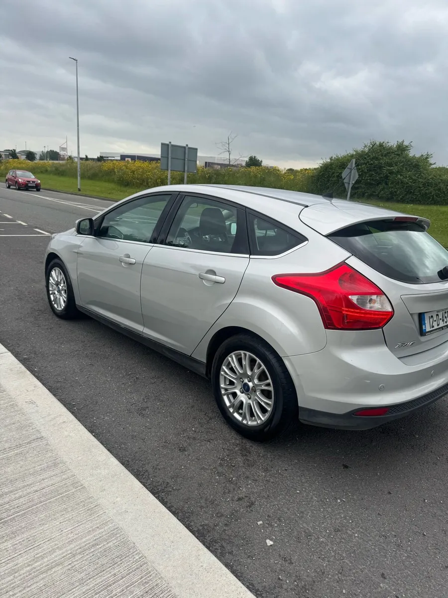 Ford focus 1.6 Petrol Automatic Titanium Nct 3/26 - Image 2