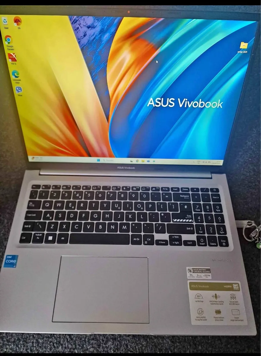 Laptop - Image 1