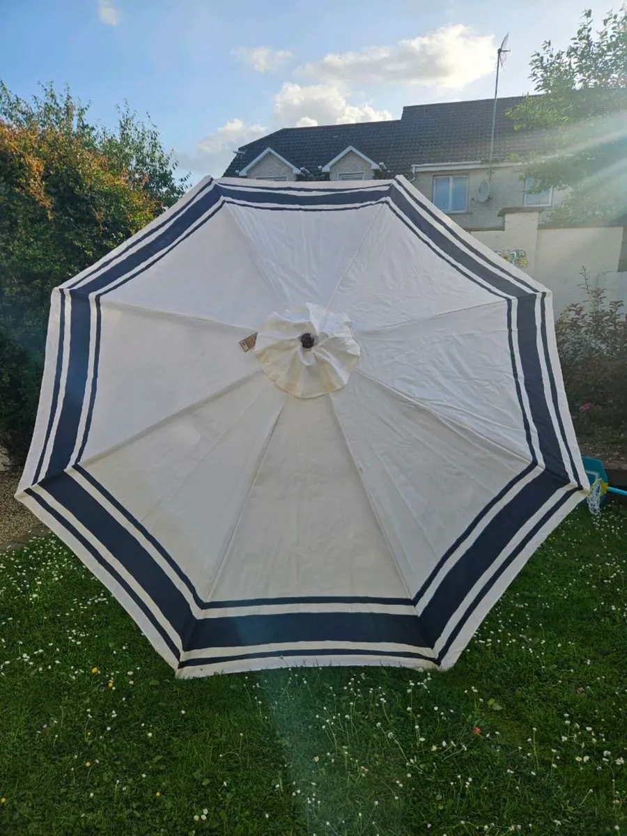Paul Costello Parasol - Image 2