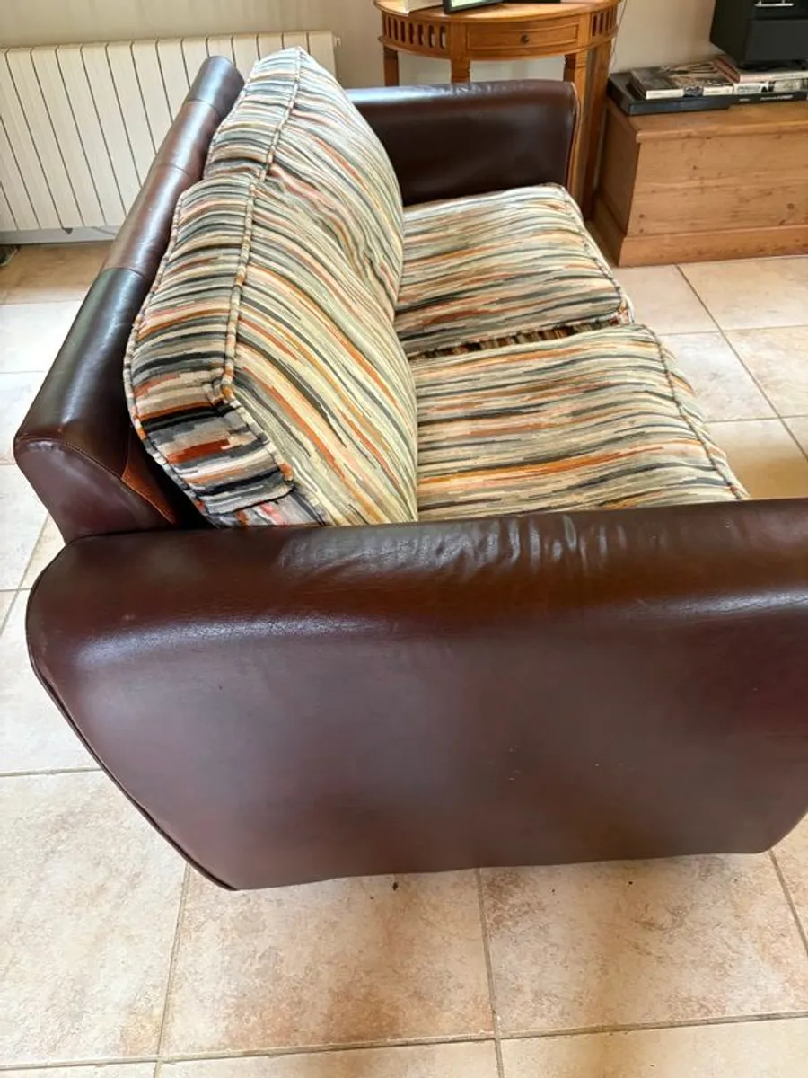 Couch - Image 2
