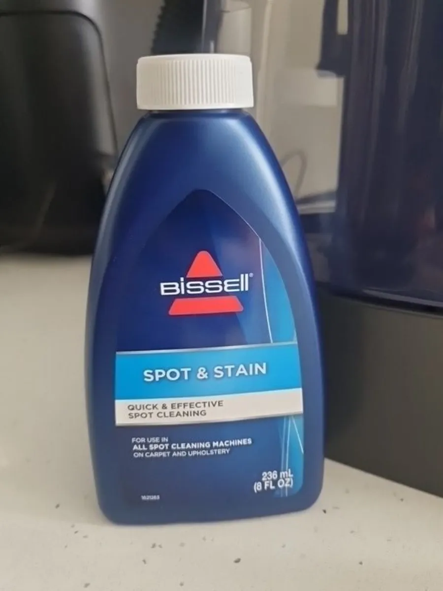 Bissell Spot Clean Pro Heat Carpet Cleaner - Image 2