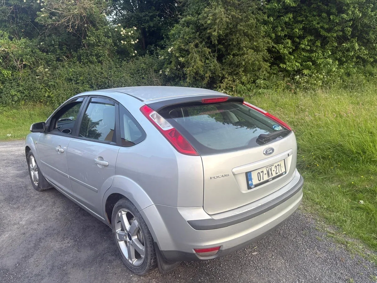 2007 Ford Focus - Image 3