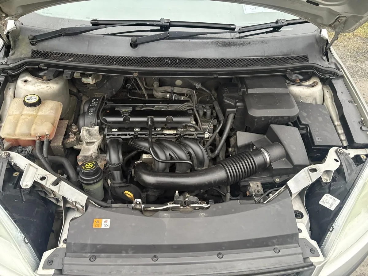 2007 Ford Focus - Image 4