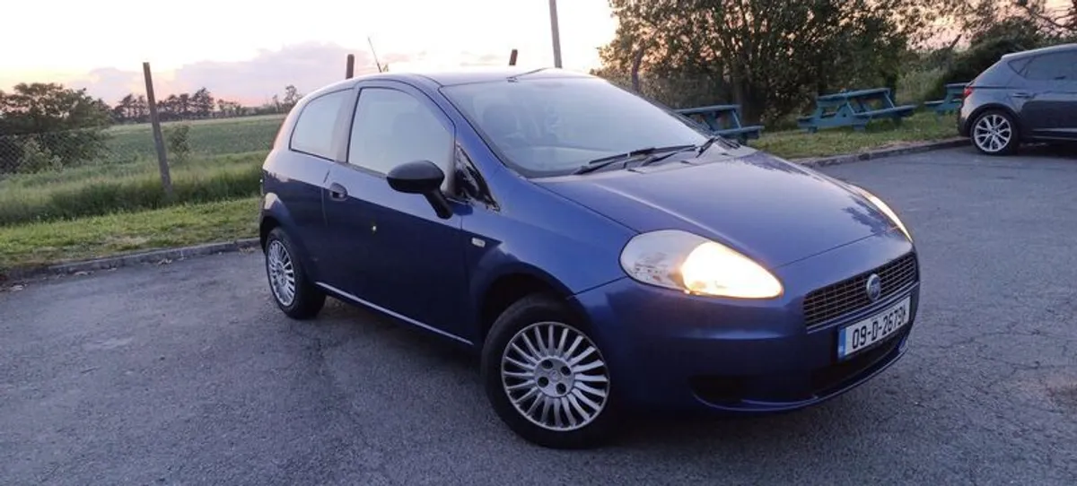 2009 Fiat Grande Punto - Image 2