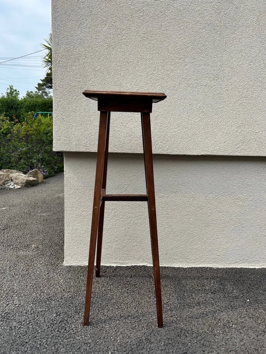 Plant stand - Image 1