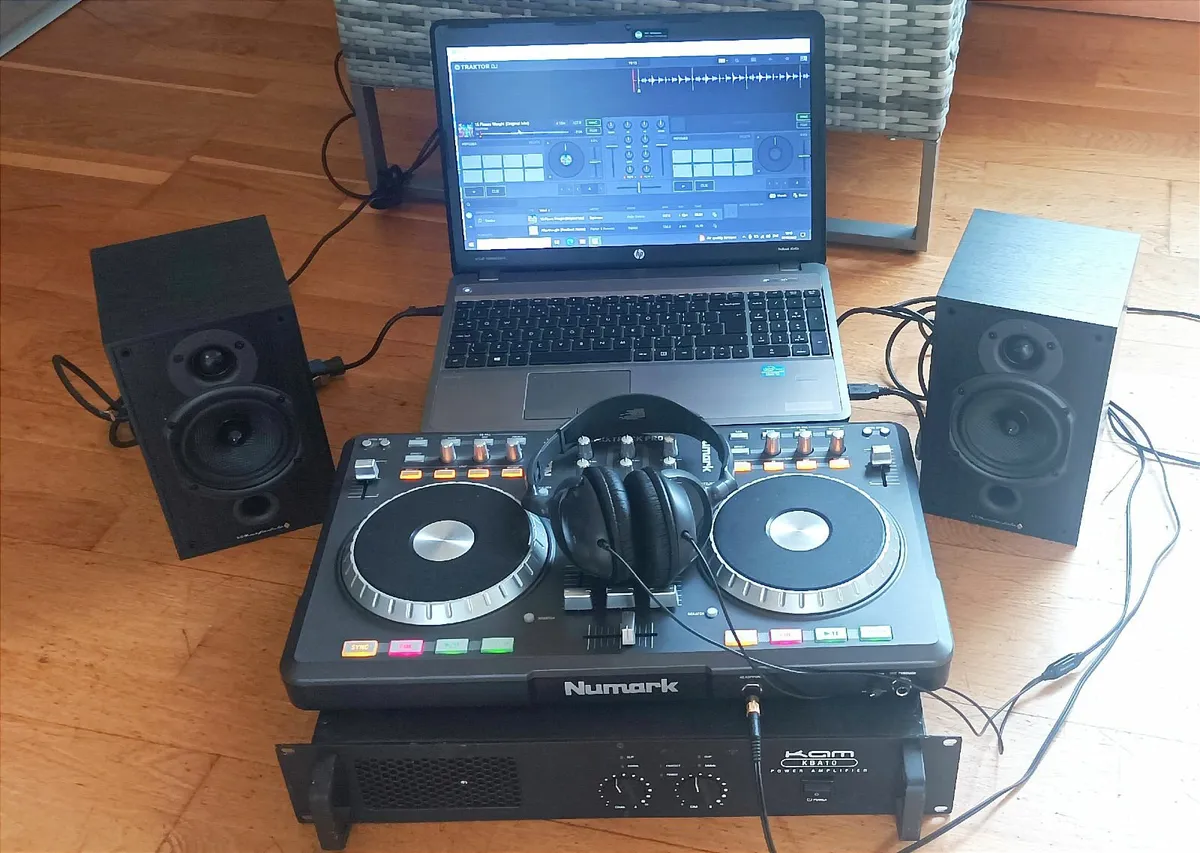 Full DJ setup