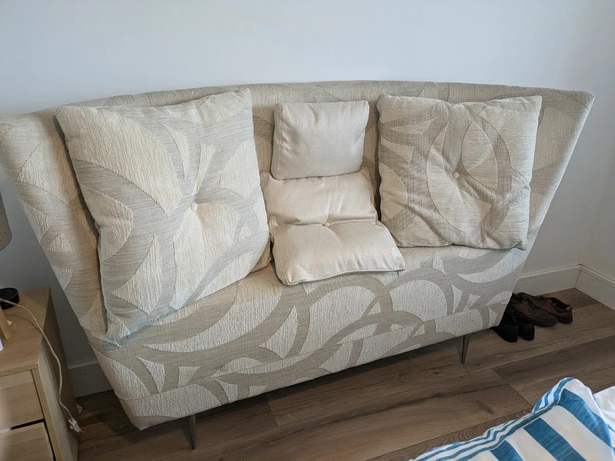 Headboard - Image 1