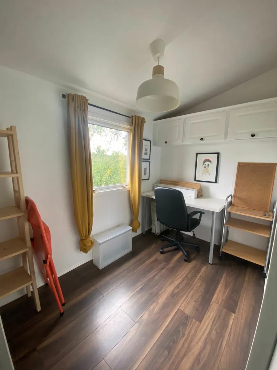 2 bed 2004 Willerby mobile home - Image 4