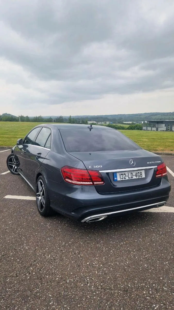 Mercedes E300 AMG Facelift - Image 4