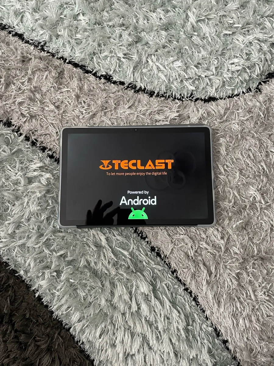 Fast Tablet for sale - Image 1