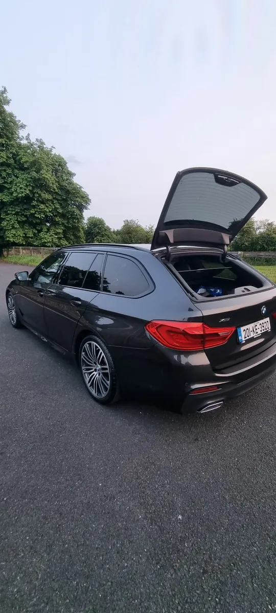 BMW 520D Touring estate XDrive €6500 extras - Image 2
