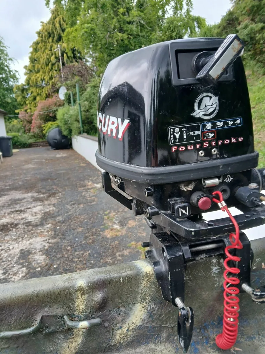 Boat, engine and trailer - Image 2