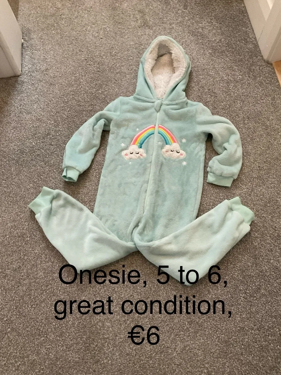 Onesie, 5 to 6, great condition