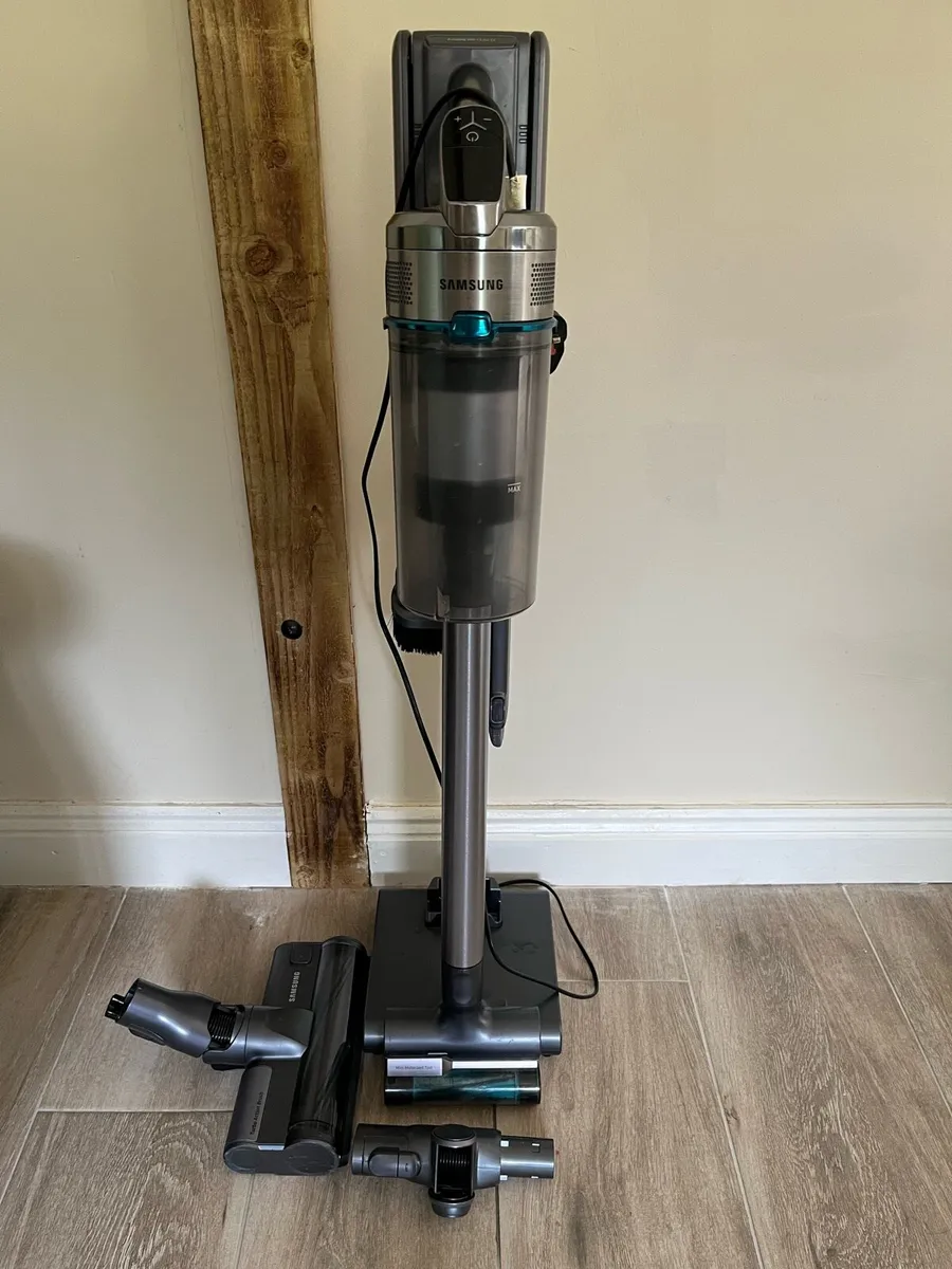 Cordless Samsung Hoover - Image 1