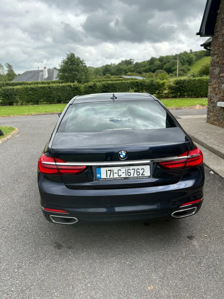 7 series BMW - Image 4