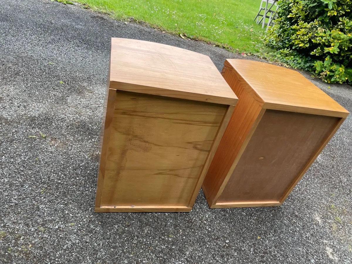 2 bedside lockers solid wooden (pine) - Image 4