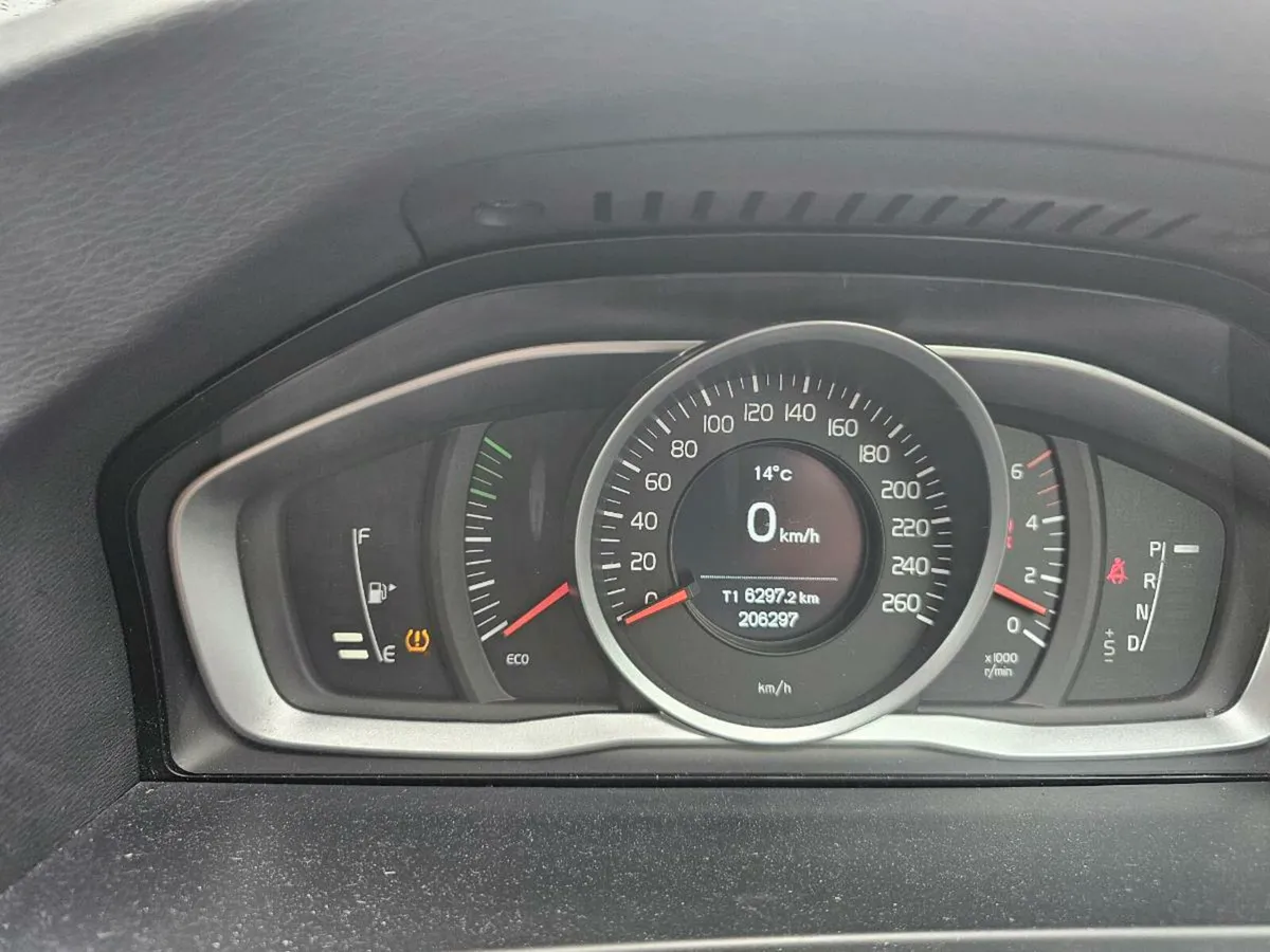 171 Volvo V60 - Image 4