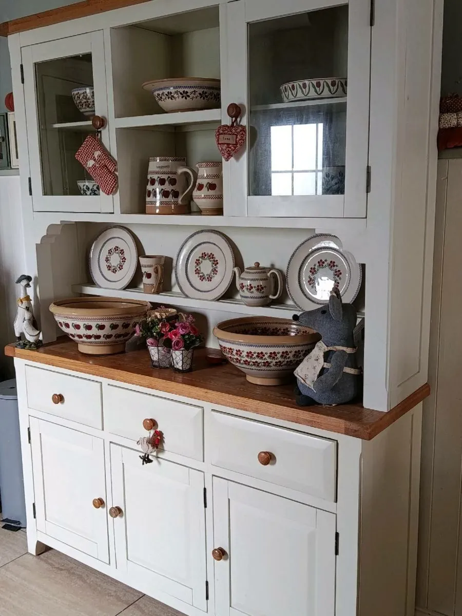 Cream kitchen dresser delivery arranged - Image 2