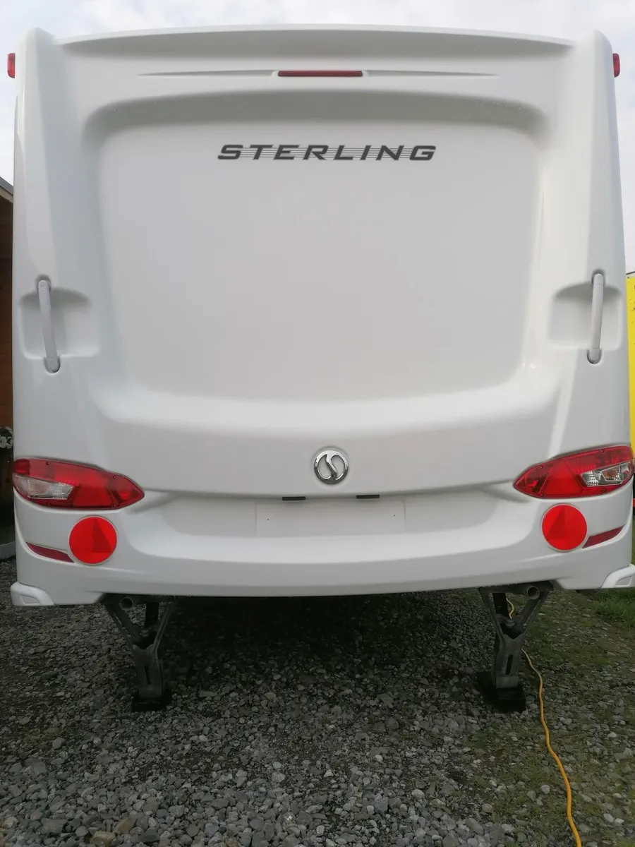 Sterling Eccles Quartz fixed bed 4 /5 Birth Carava - Image 4
