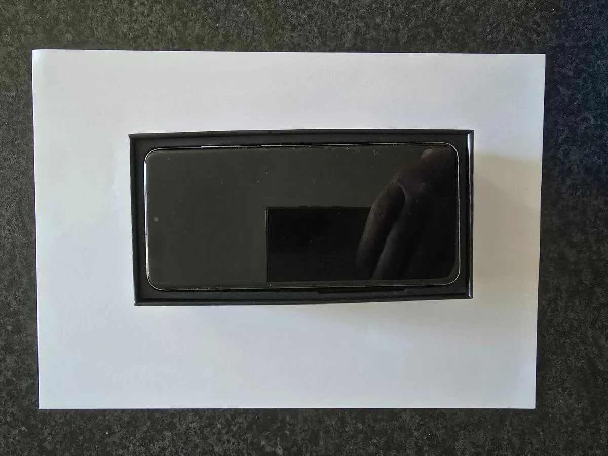 Phone - Image 1