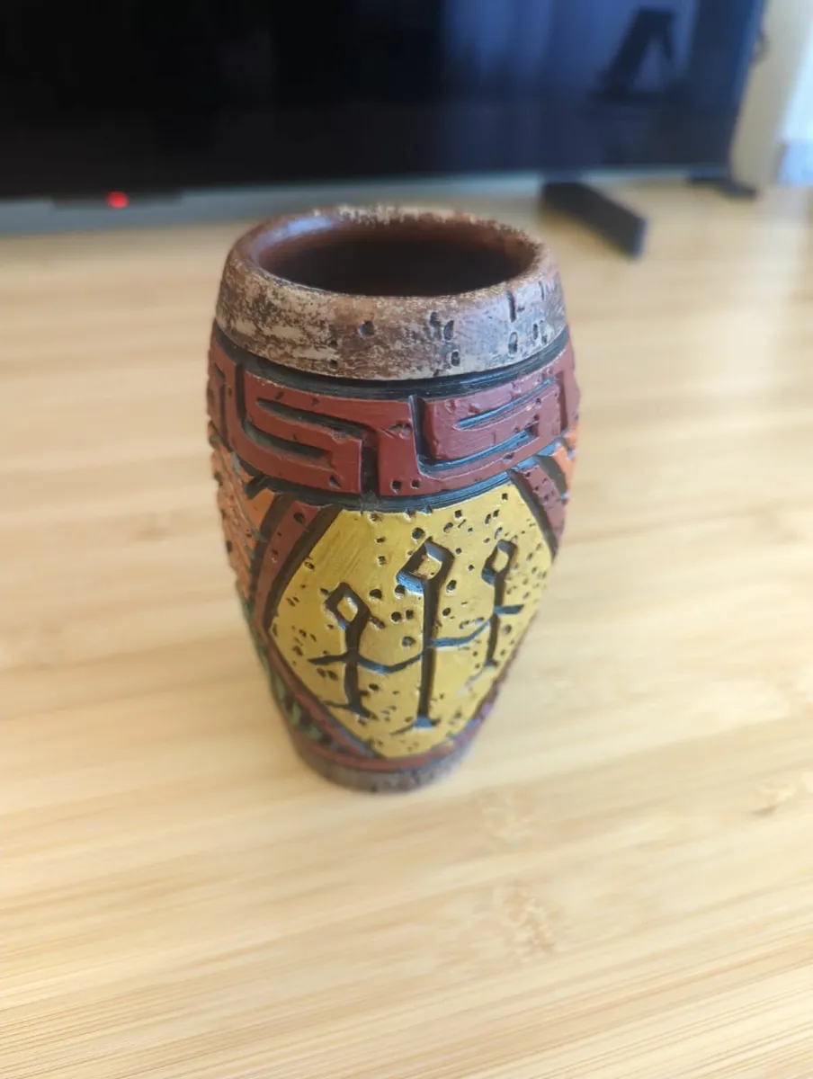 Marajoara Vase – Handmade Amazonian Pottery - Image 3