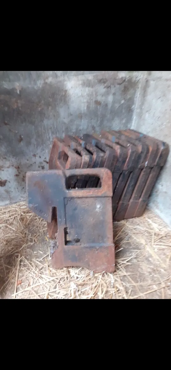 Case tractor weights - Image 1