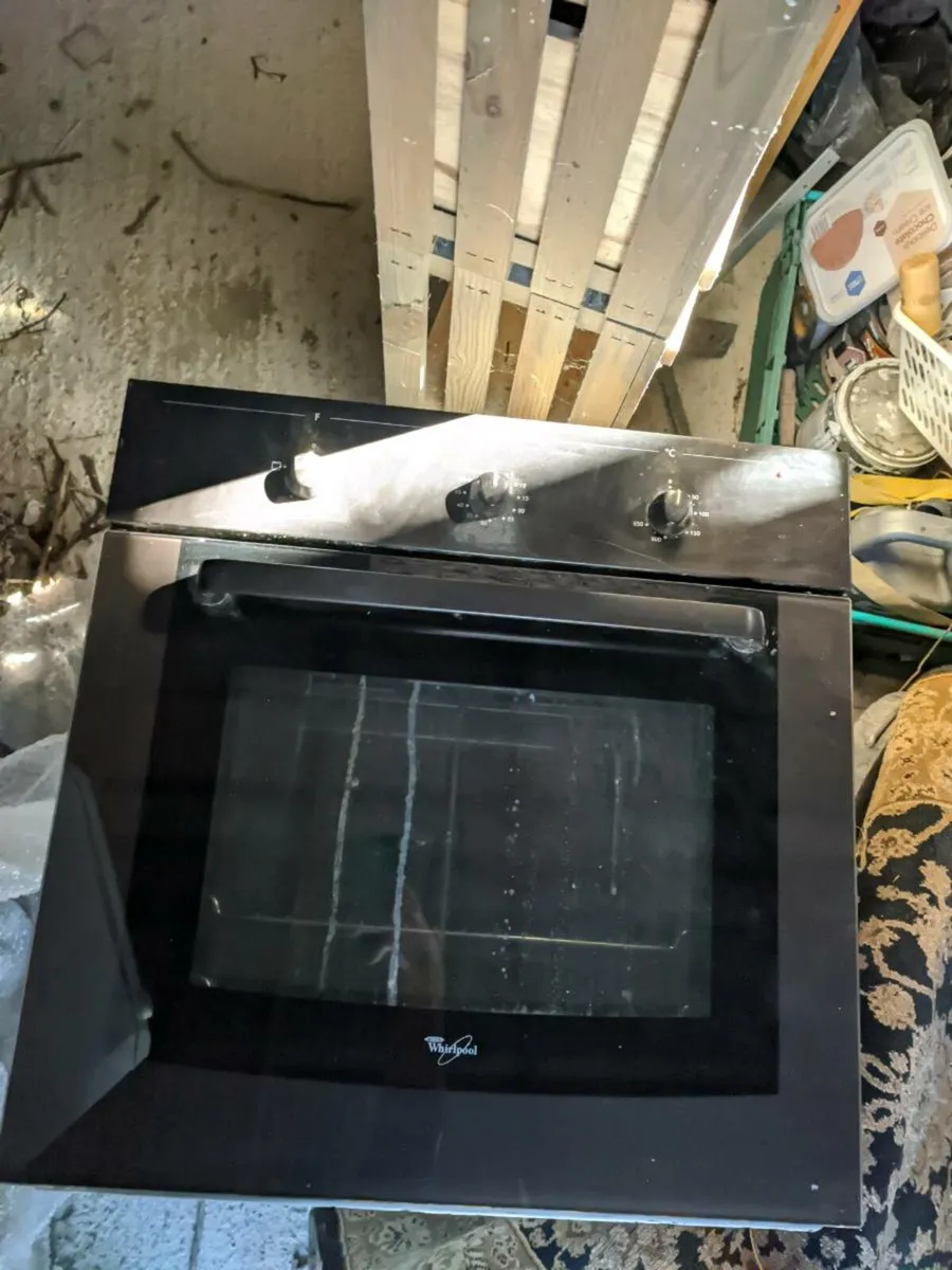 Whirlpool integrated oven - Image 2