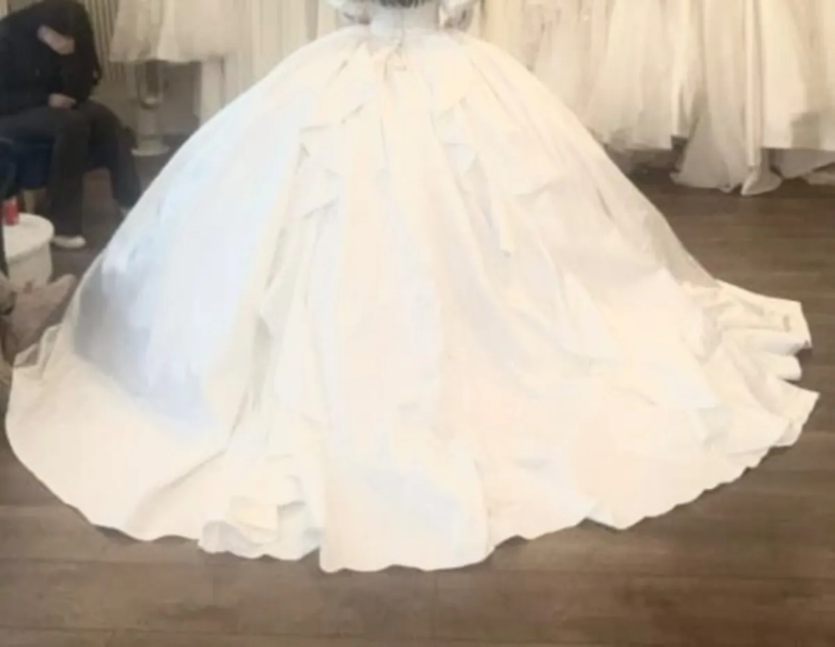 Wedding dress, bridesmaids and flower girl dresses - Image 2