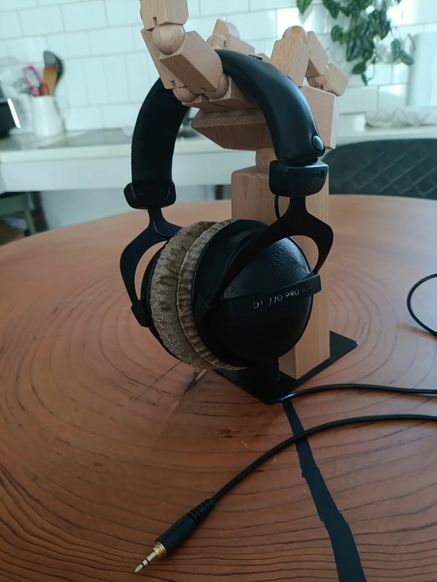 Beyerdynamic DT 770 pro 80 ohm headphones - Image 1
