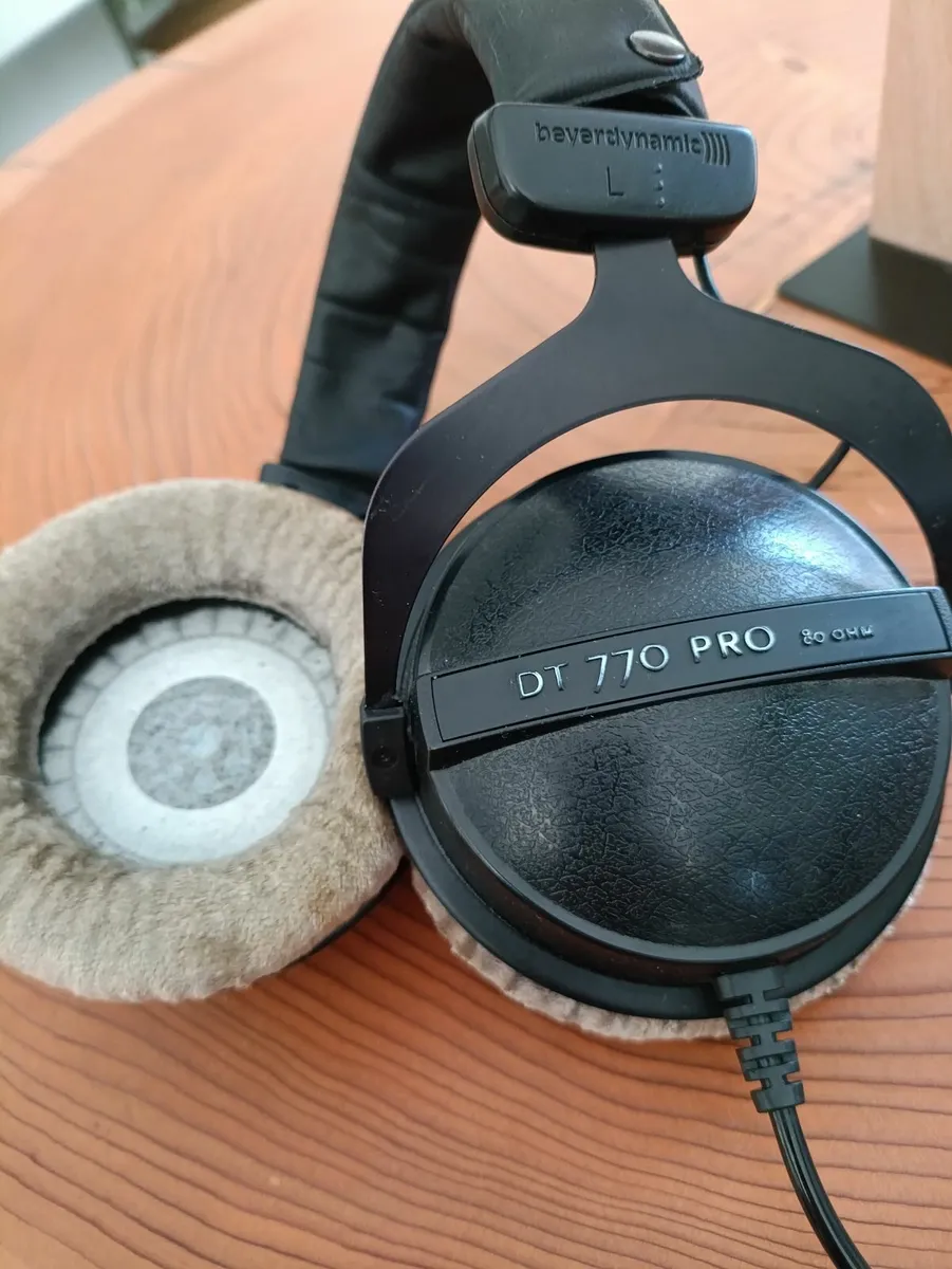 Beyerdynamic DT 770 pro 80 ohm headphones - Image 2