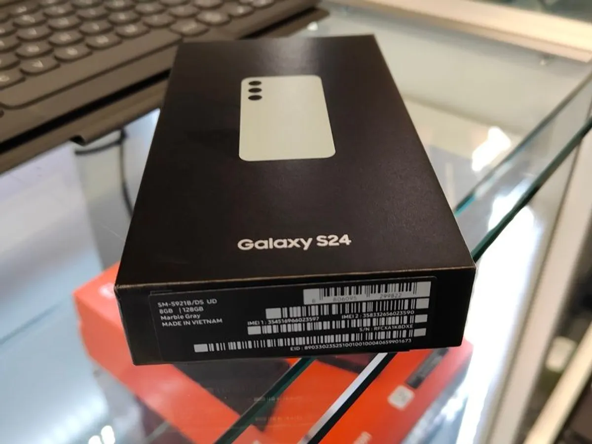 Samsung S24 128GB Dual Sim Unlocked (New Open Box) - Image 2