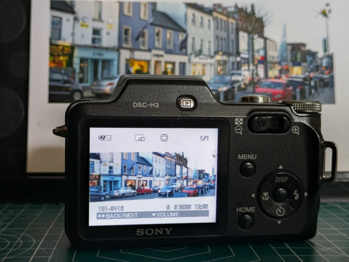 Sony H3 digital camera CCD🌈 Carl Zeiss Tessar 💥 - Image 4