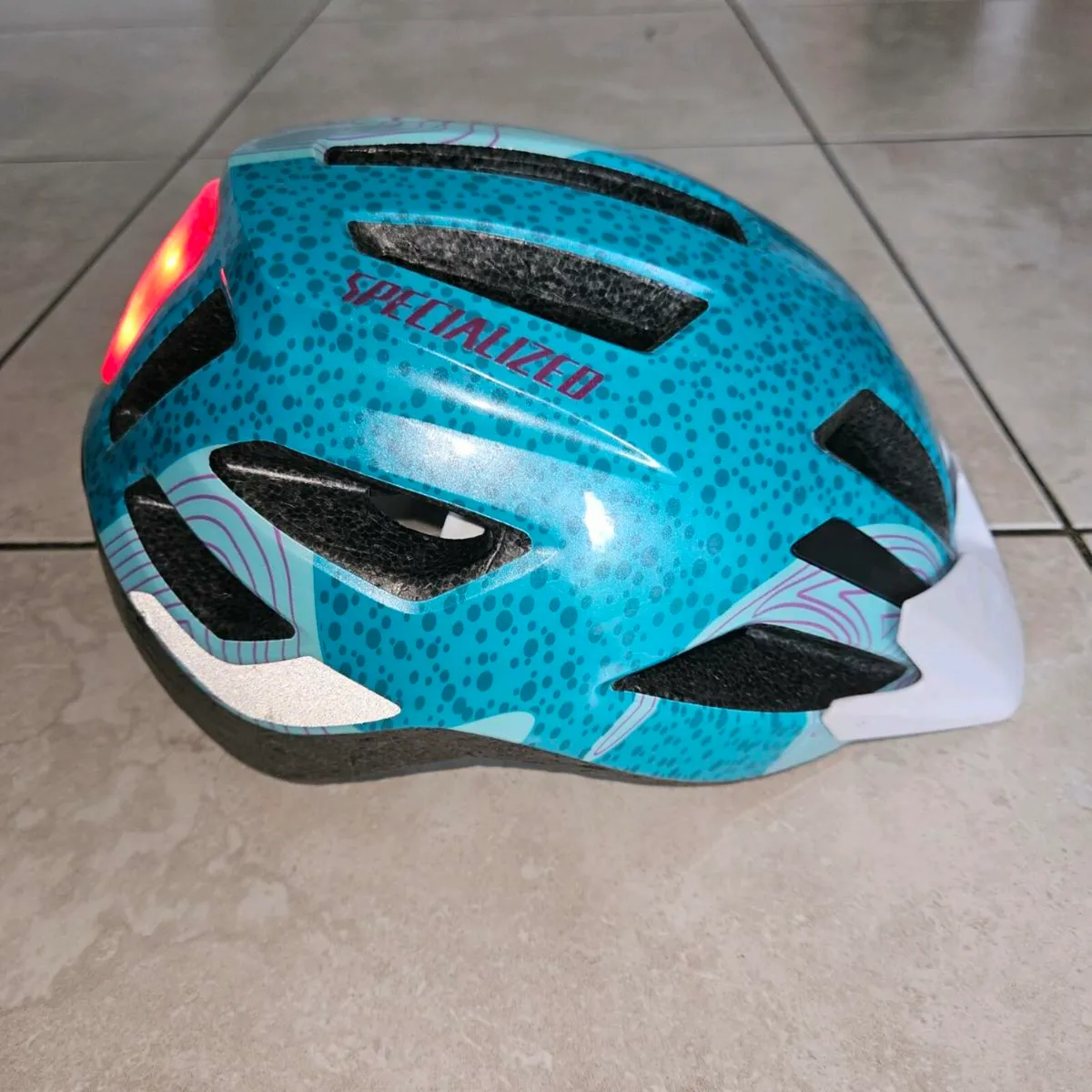 Youth Specialized Kids Cycle Helmet - Image 1