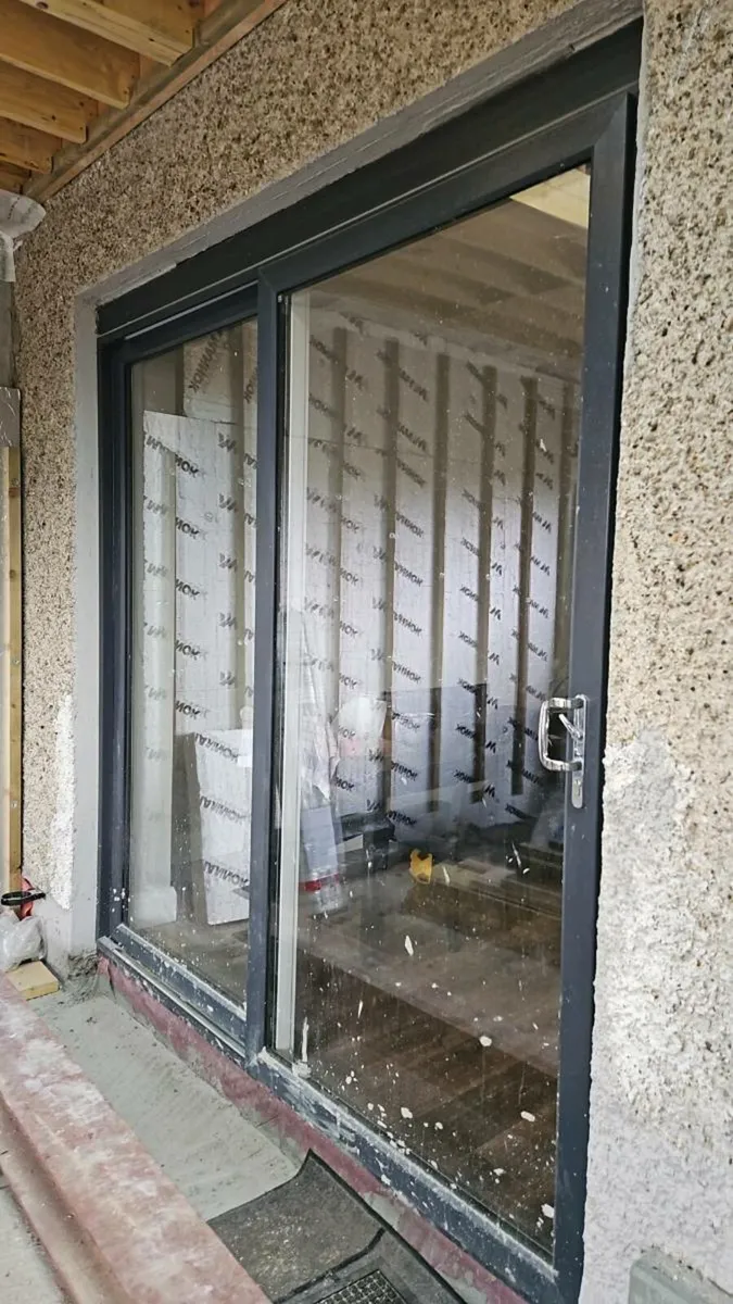 Patio door and windows - Image 1
