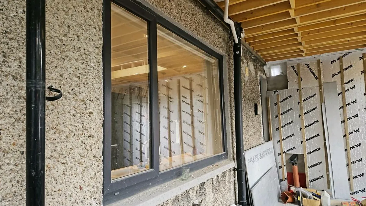 Patio door and windows - Image 2